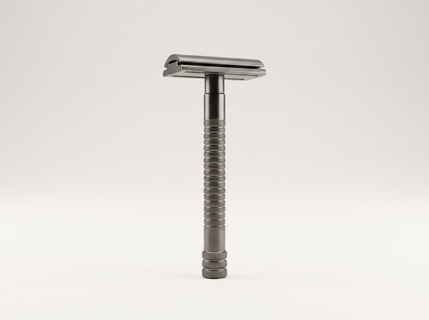 Paximio razor, gunmetal finish